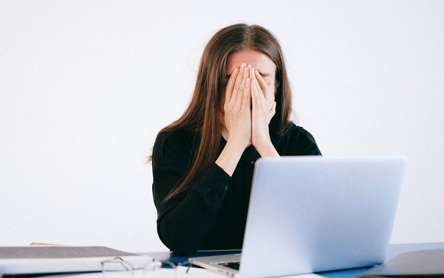 Mối liên hệ giữa stress và cơn vắng ý thức ở người lớn